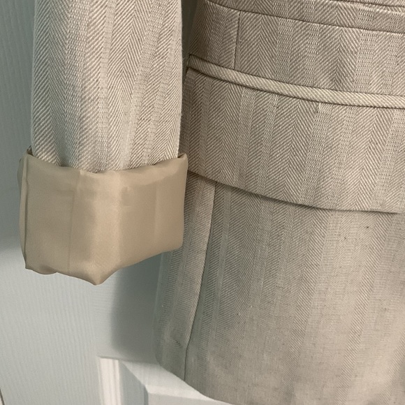 *SOLD* TOPSHOP Beige Blazer - Picture 3 of 4